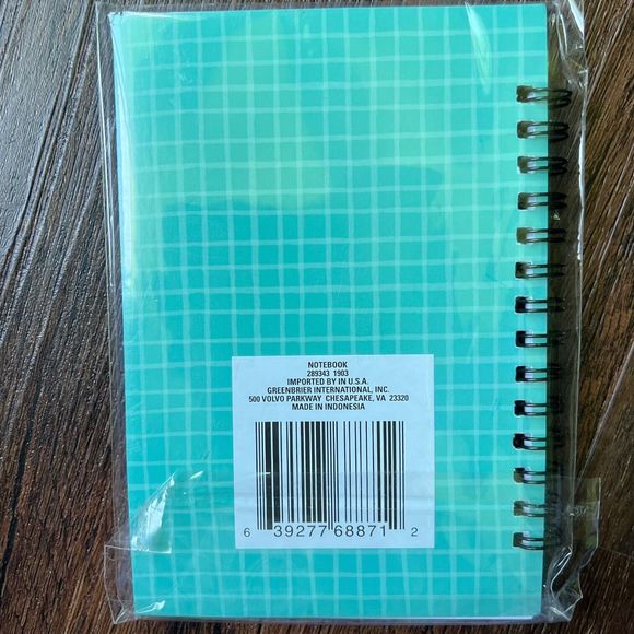 Llama Notebook 6 x 4.5" Spiral Bound Small Journal Lined Paper, Alpaca Pom Poms - Picture 3 of 5